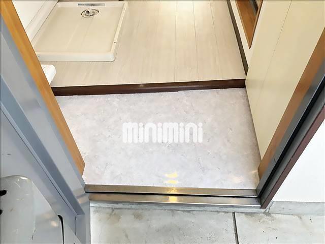 ����5