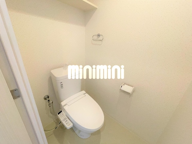 ����9
