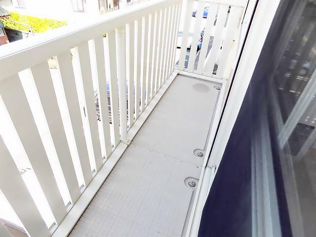 ����8