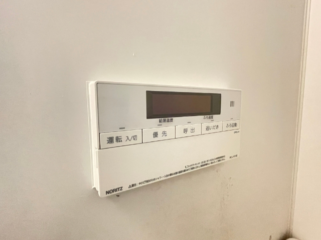 ����13
