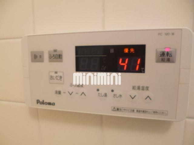 ����10