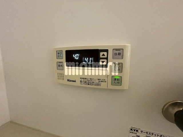 ����20