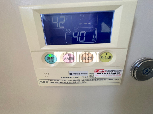 ����15