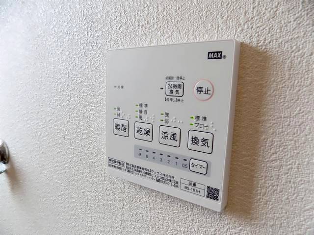 ����13