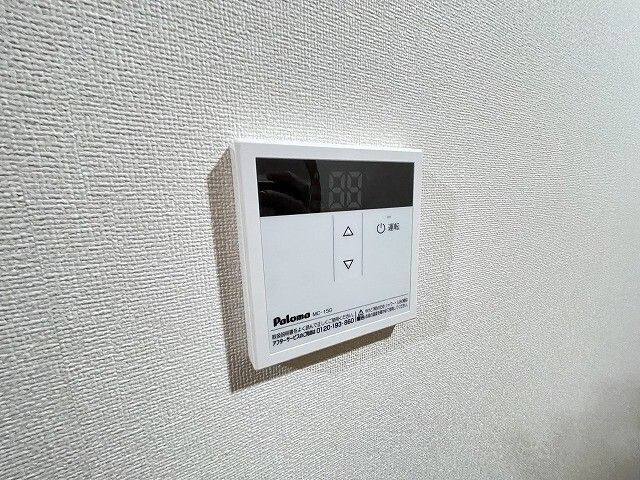 ����10