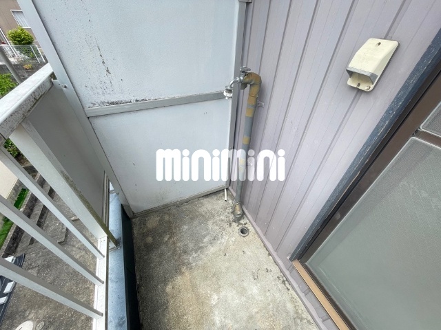 ����11