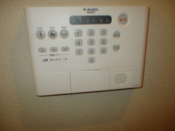 ����10