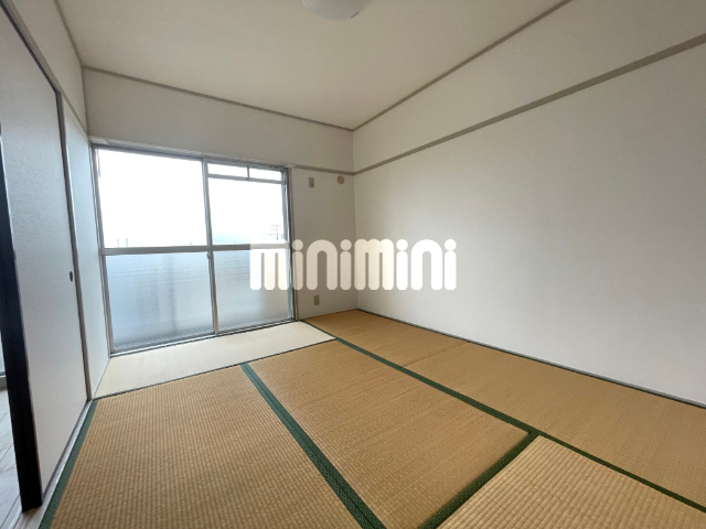 ����22