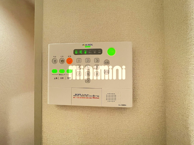 ����10