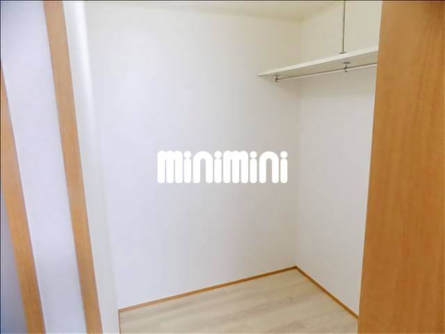 ����6