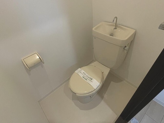 ����6