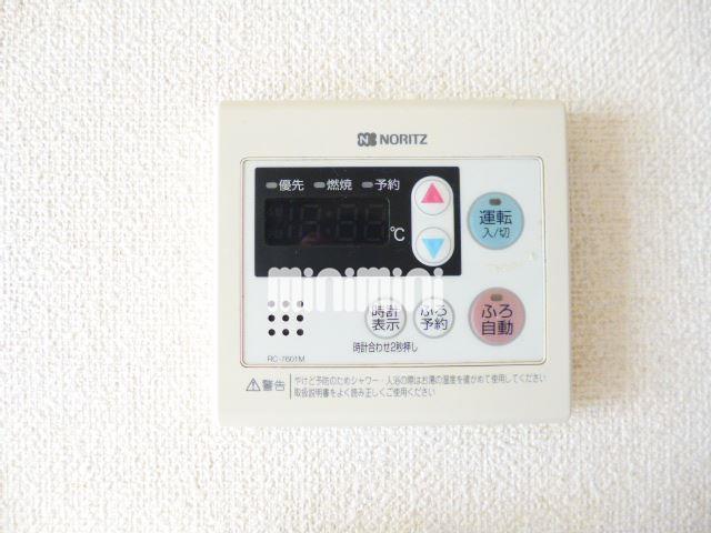 ����11