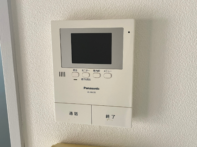 ����10