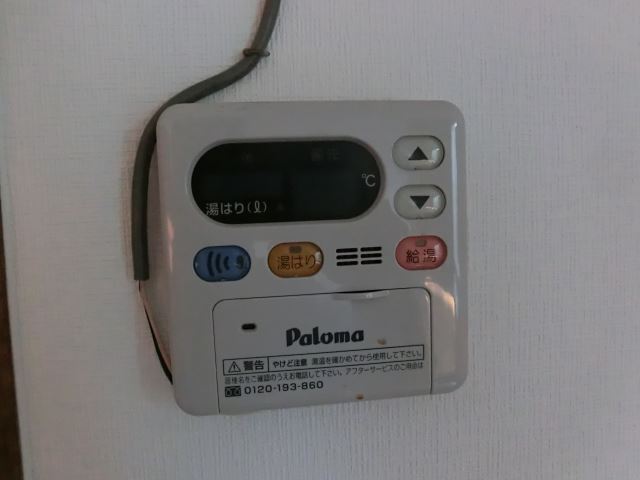 ����10