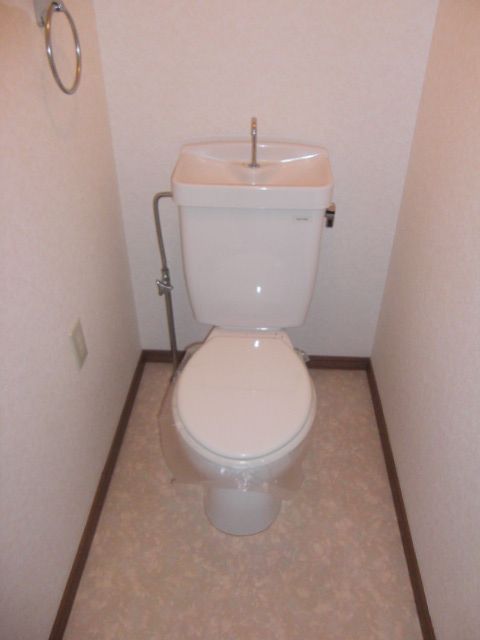 ����6