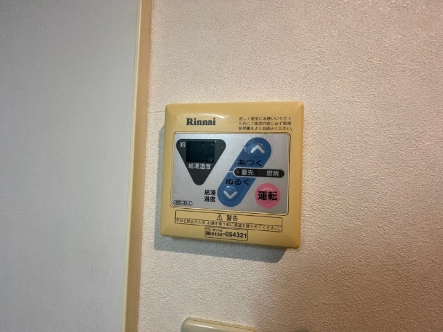 ����20