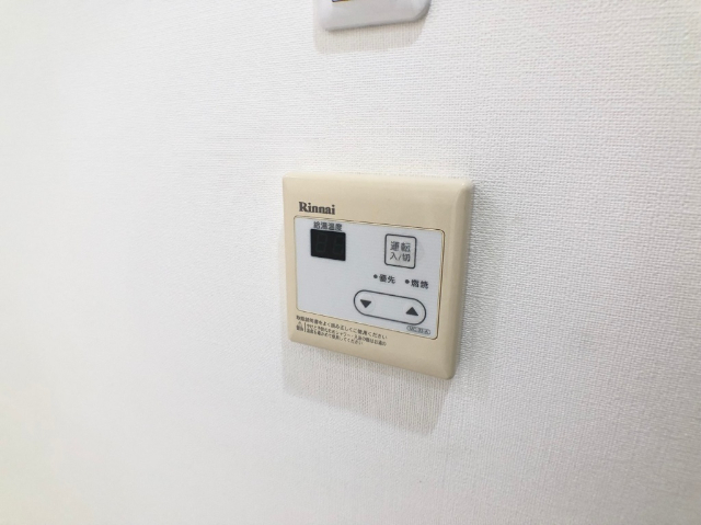 ����7
