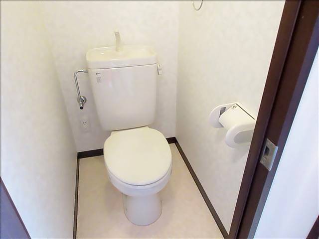 ����8