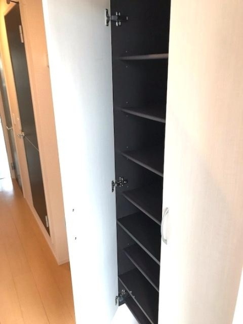 ����5