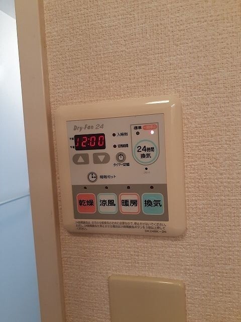 ����11