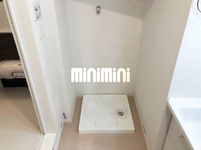 ����8
