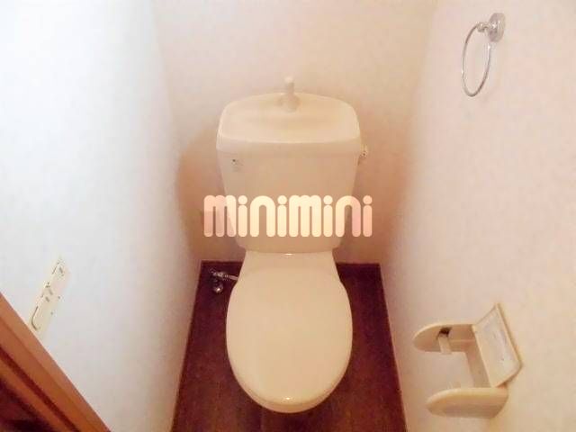 ����9