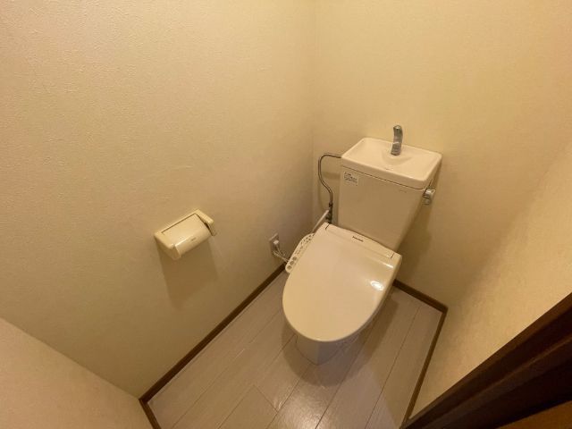 ����7