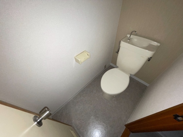 ����8