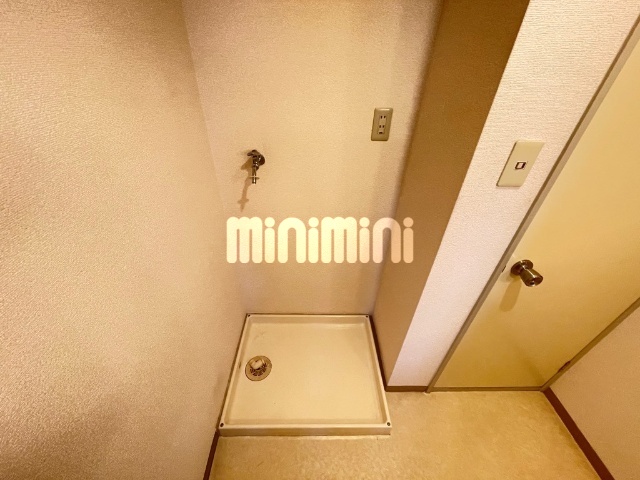 ����8