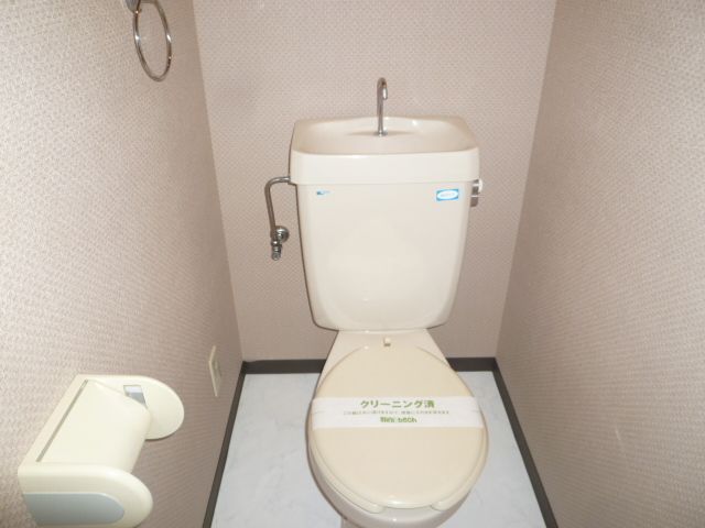 ����8