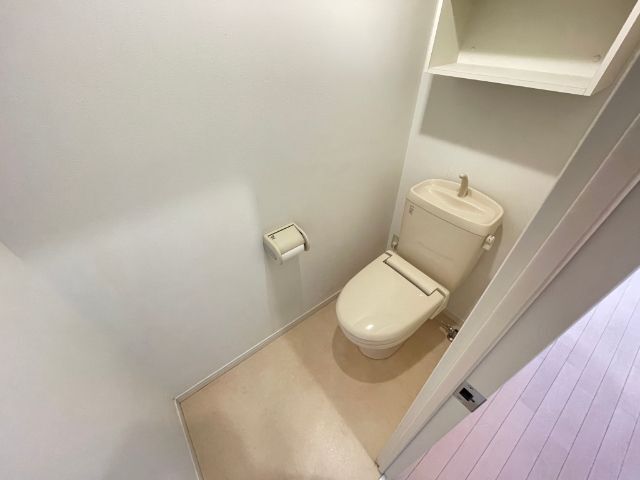 ����9