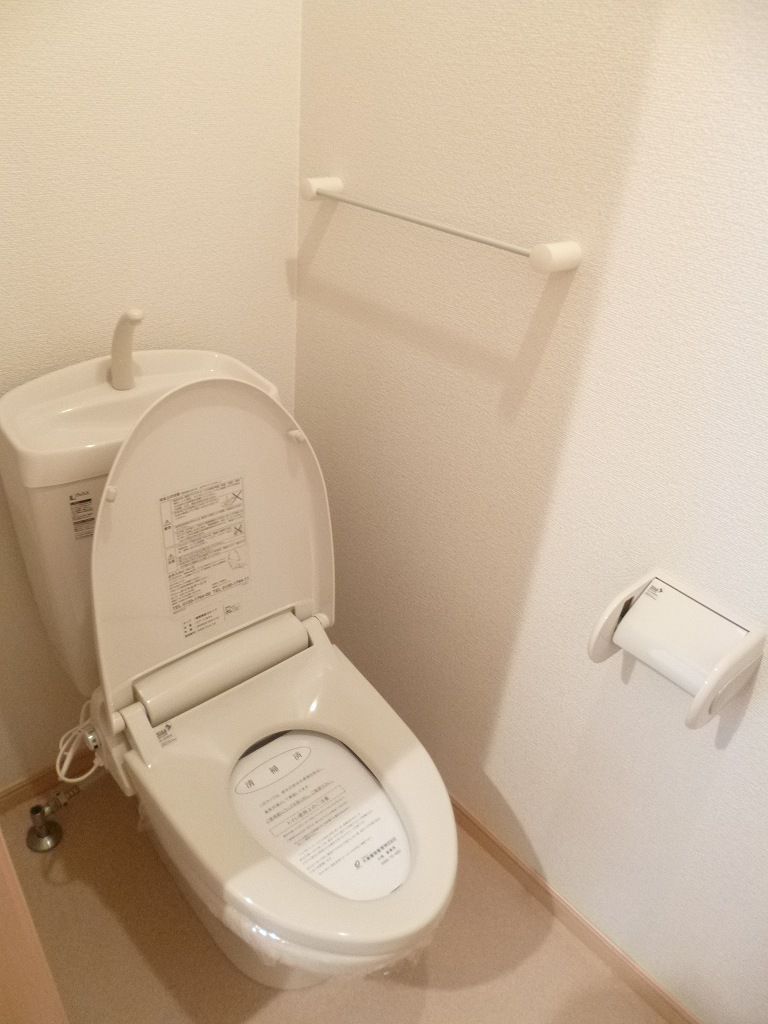 ����9