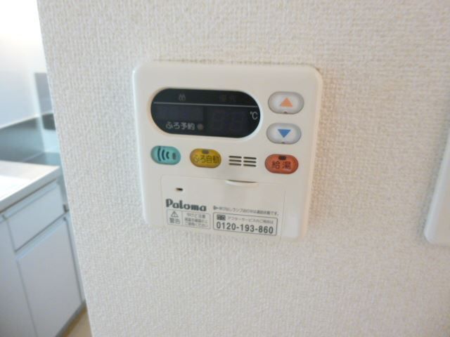 ����11