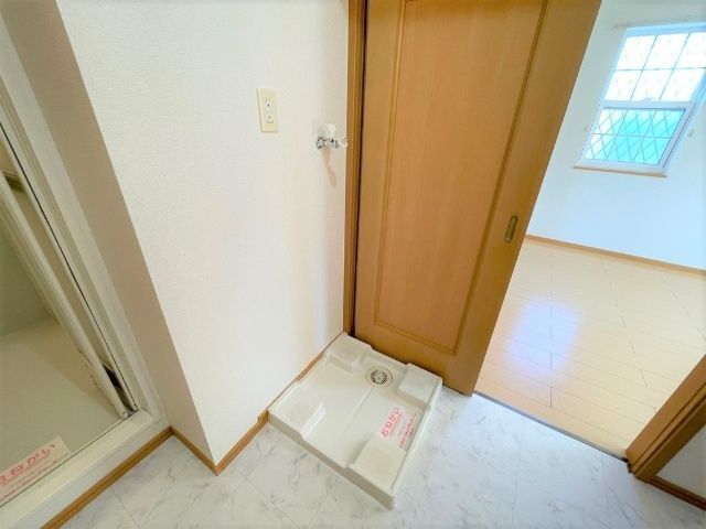 ����7