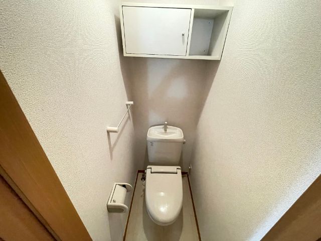����9