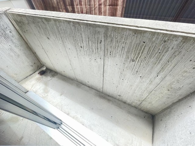 ����10