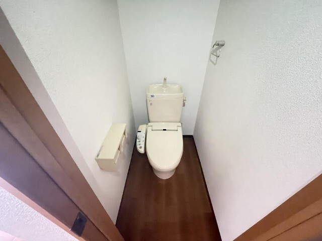 ����7