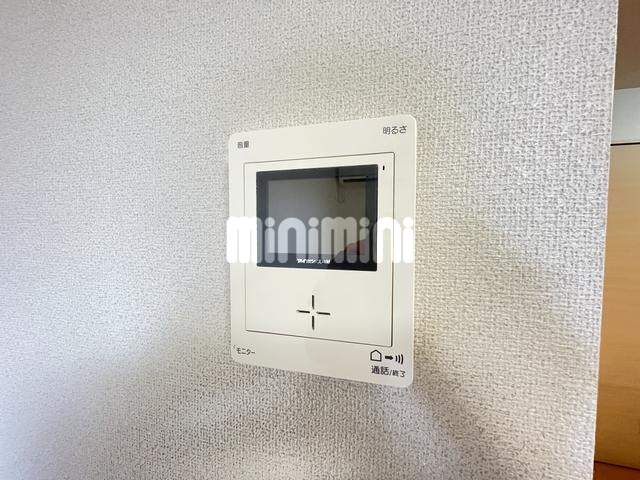 ����10