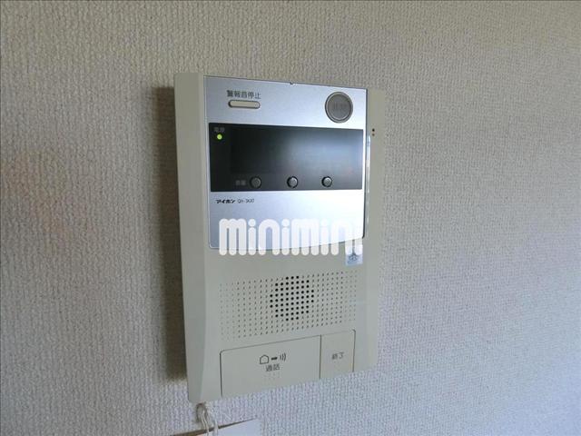 ����10