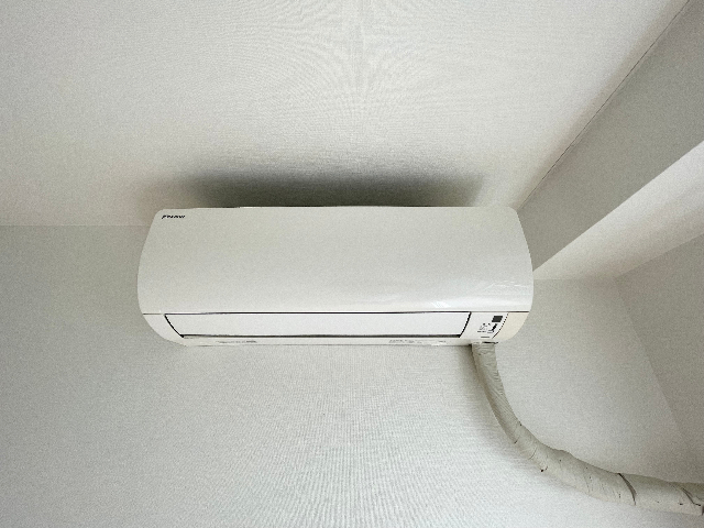����13