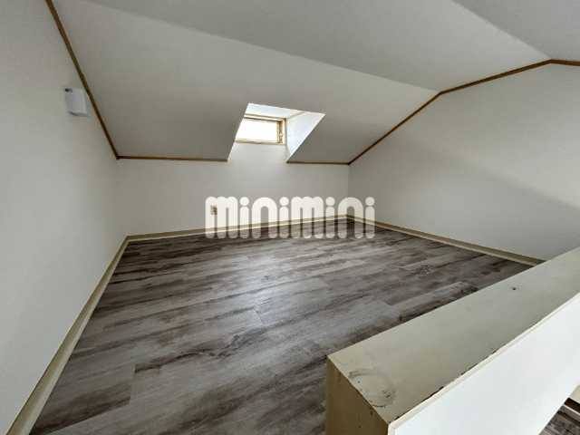 ����8