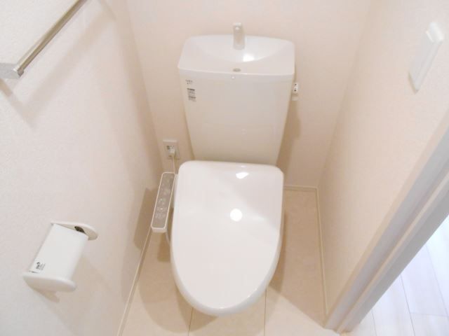 ����8
