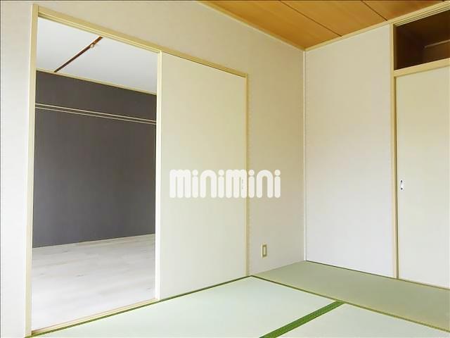 ����9