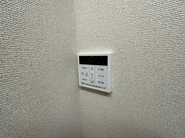 ����8