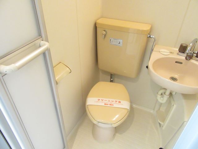 ����8