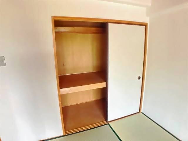 ����7