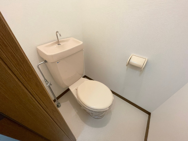 ����4