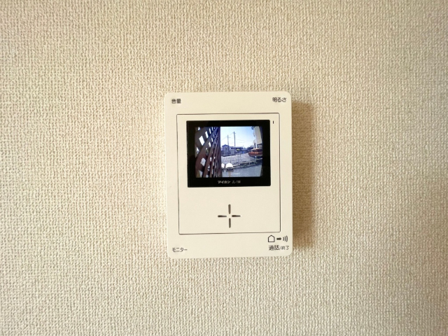����11