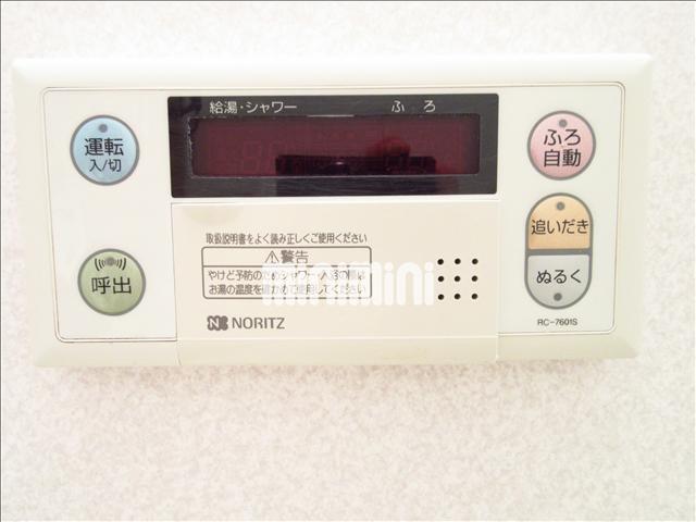 ����11