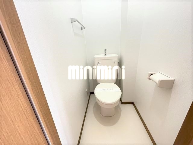 ����9